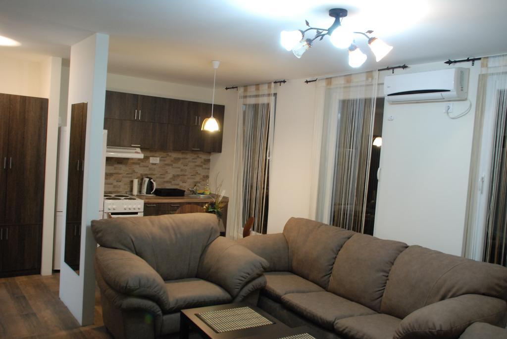 Franstal Apartments Belgrado Quarto foto